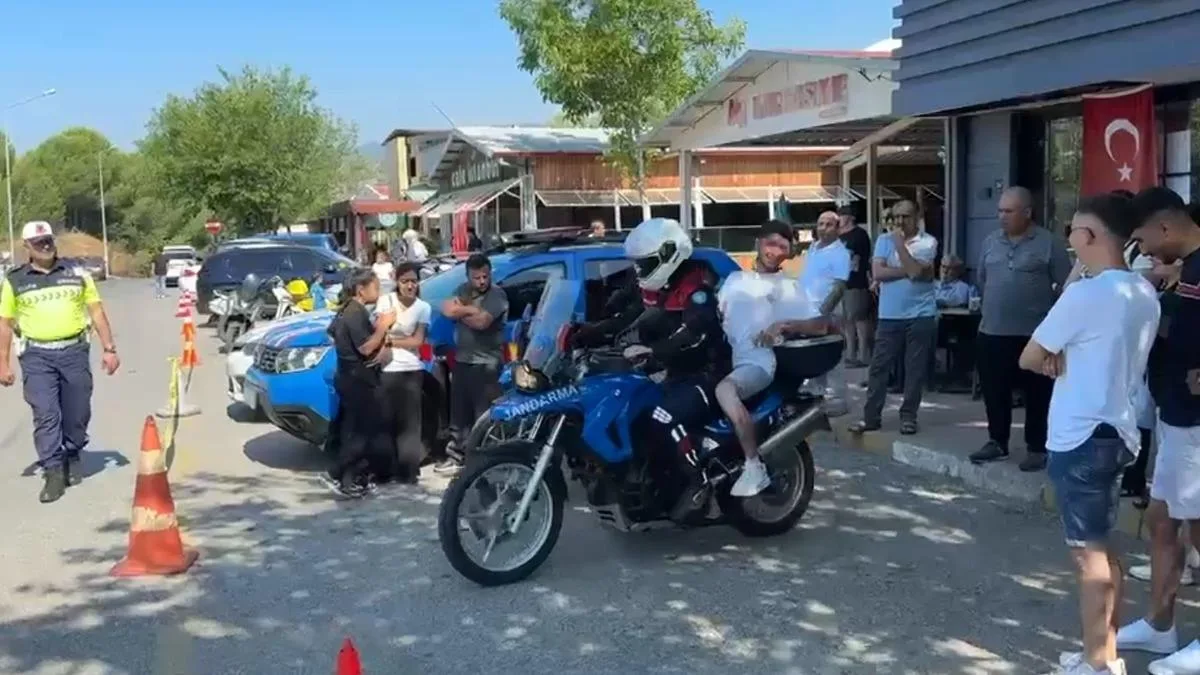 Jandarma, Sınav İçin Geç Kalan Öğrenciyi Kurtardı!