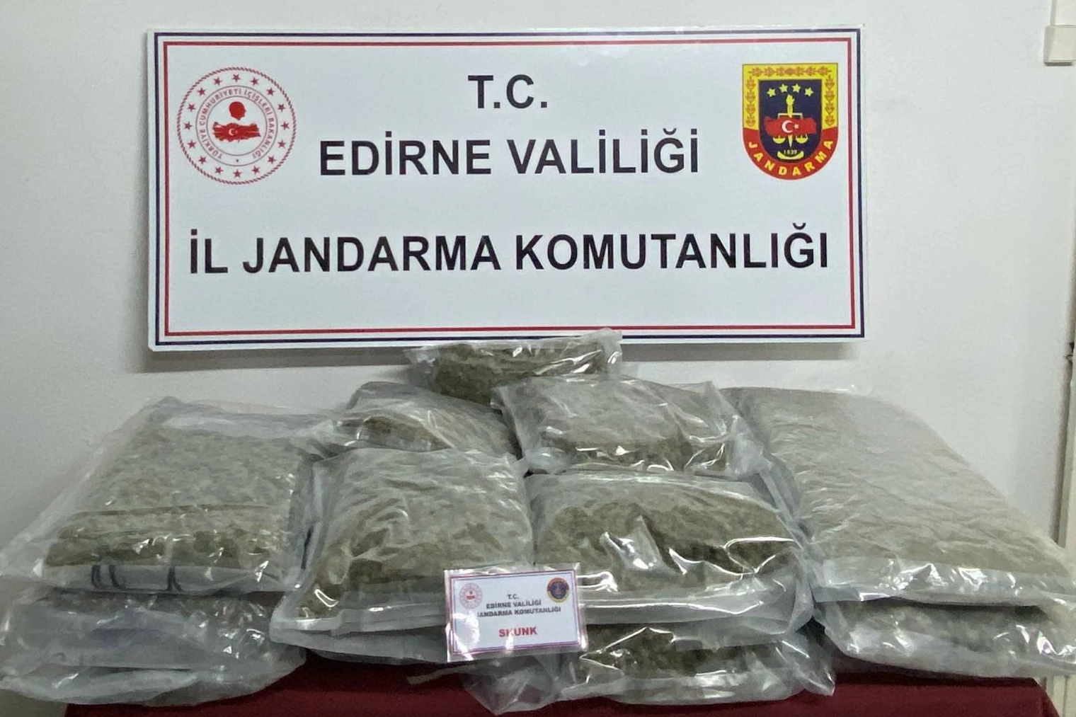Jandarmadan Skunk Operasyonu: 16,5 kg Ele Geçirildi!
