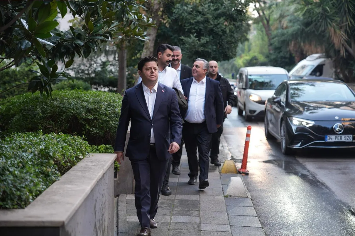 Kadıköy Belediye Başkanı Kösedağı, Yeni Parti’ye Geçti