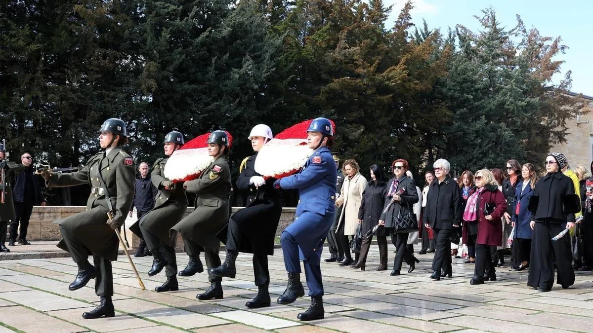 Kadın Askerler, Kuvvet Komutanlarıyla Bir Arada!