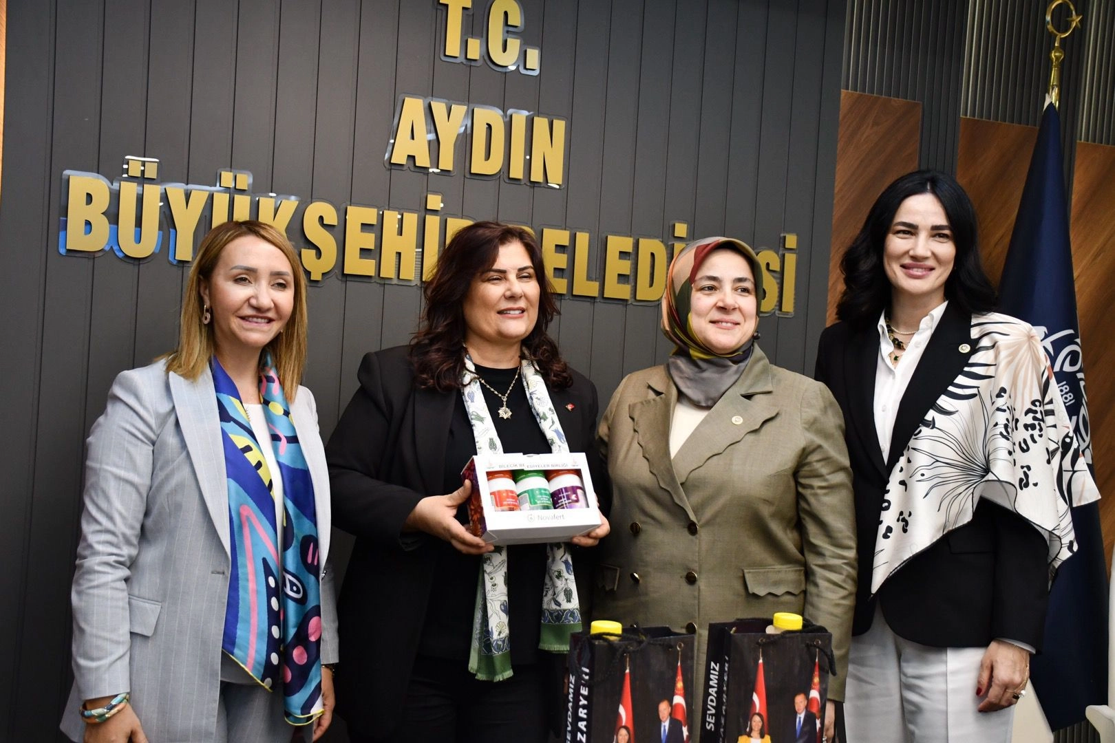 Kadın Başkanlar Aydın’da Toplandı: İş Birliği Güçleniyor