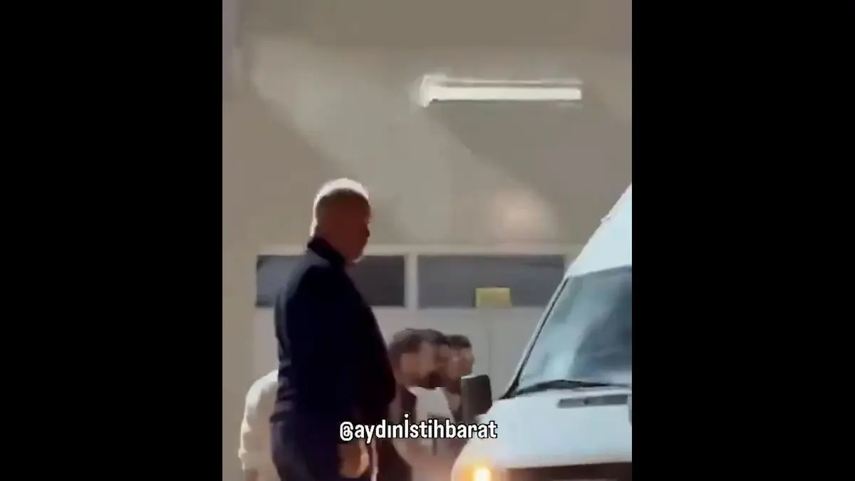 Aldatıldığını düşündü, hamile eşi ve yanındaki kişiyi katletti! Alkışlarla cezaevine yollandı... 2