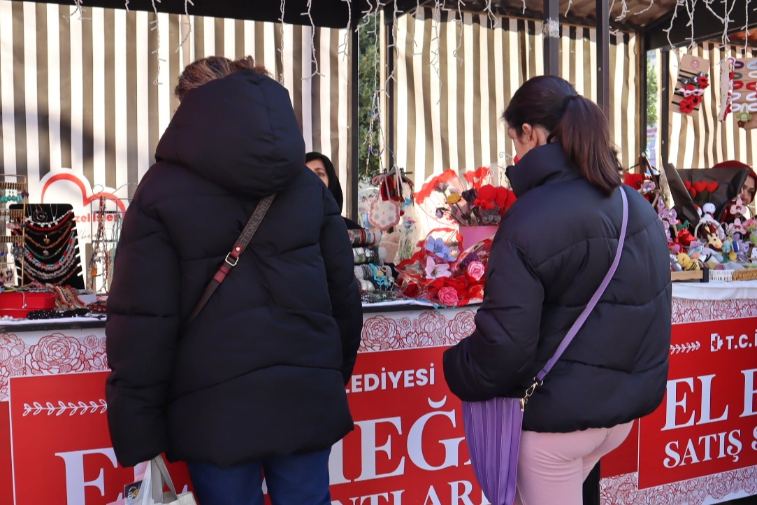 Kadın Girişimcilerden Sevgililer Günü Pazarı!
