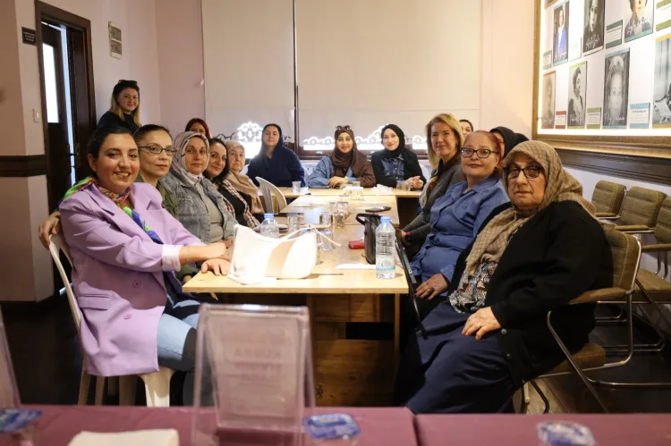Kadın Kadına Buluşmalar: Akpınar’da Bilgi Paylaşımı