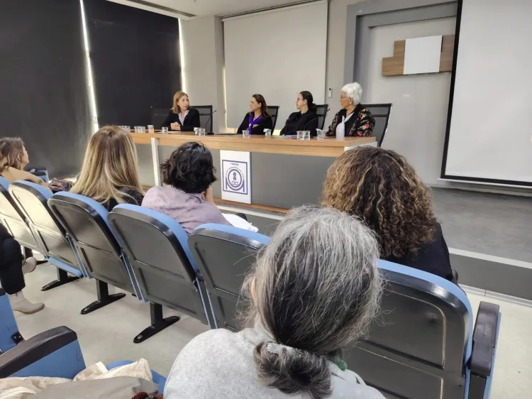 Kadına Yönelik Şiddete Dur Dedi: Bursa’da Panel