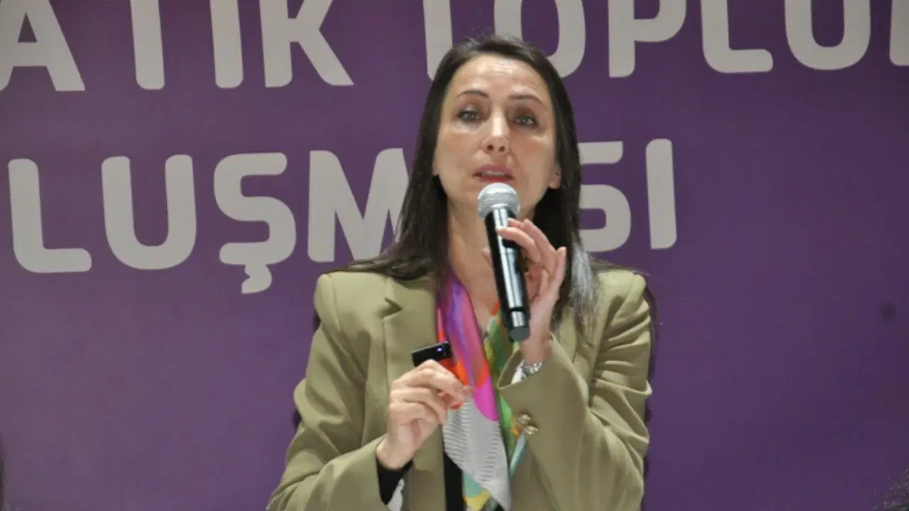 Kadınlar Barış İçin El Ele: Kars Buluşması