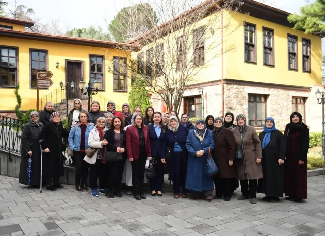 Kadınlar Bursa’nın Tarihinde Unutulmaz Bir Gün Geçirdi!