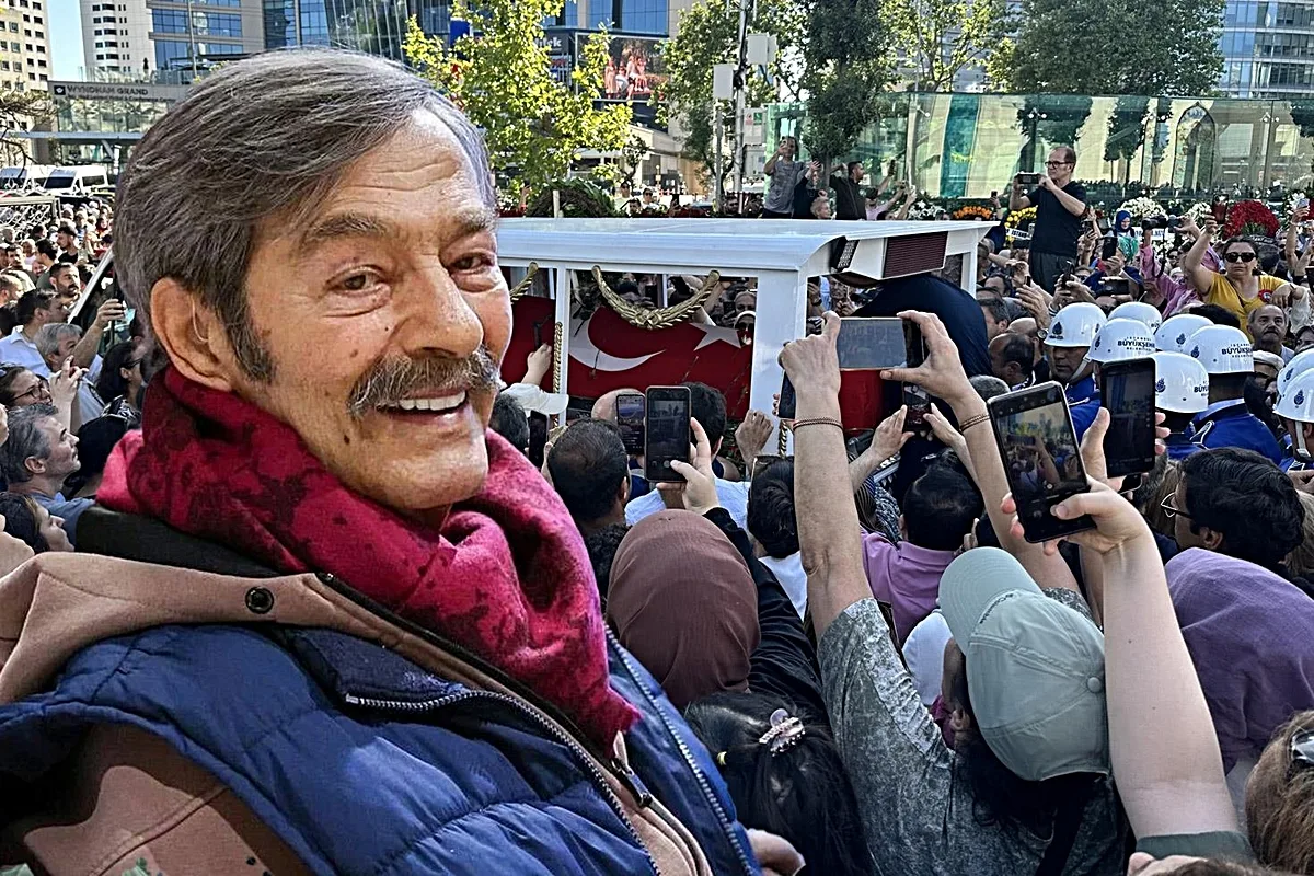Kadir İnanır’ın Miras Davasında Aile Şoku: Bir Kravat Bile Bırakmamış