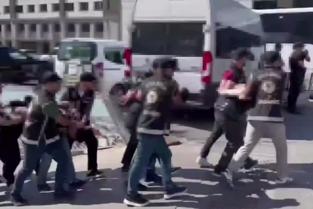 Kağıthane’de El Bombalı Saldırı: 9 Tutuklama!