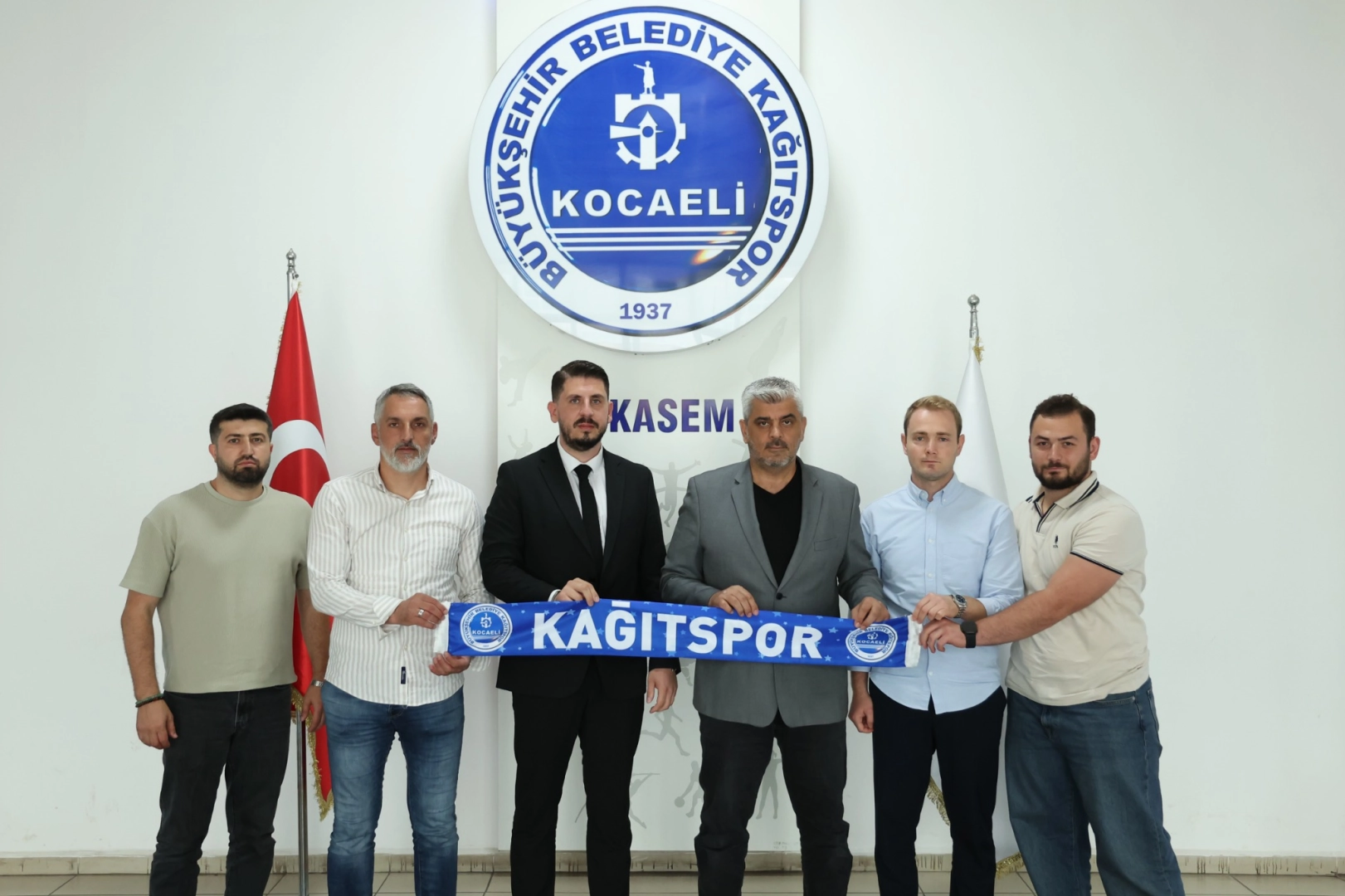 Kağıtspor’da İzmit Rüzgarı: Enes Akdilek Dönemi!