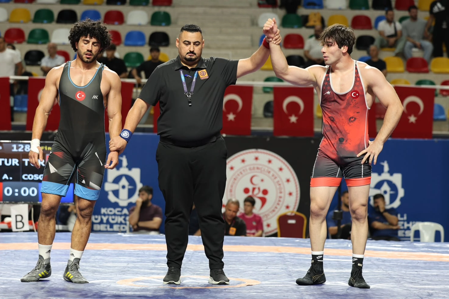 Kağıtspor, Efsane Turnuvada 2 Bronz Madalya Kazandı!