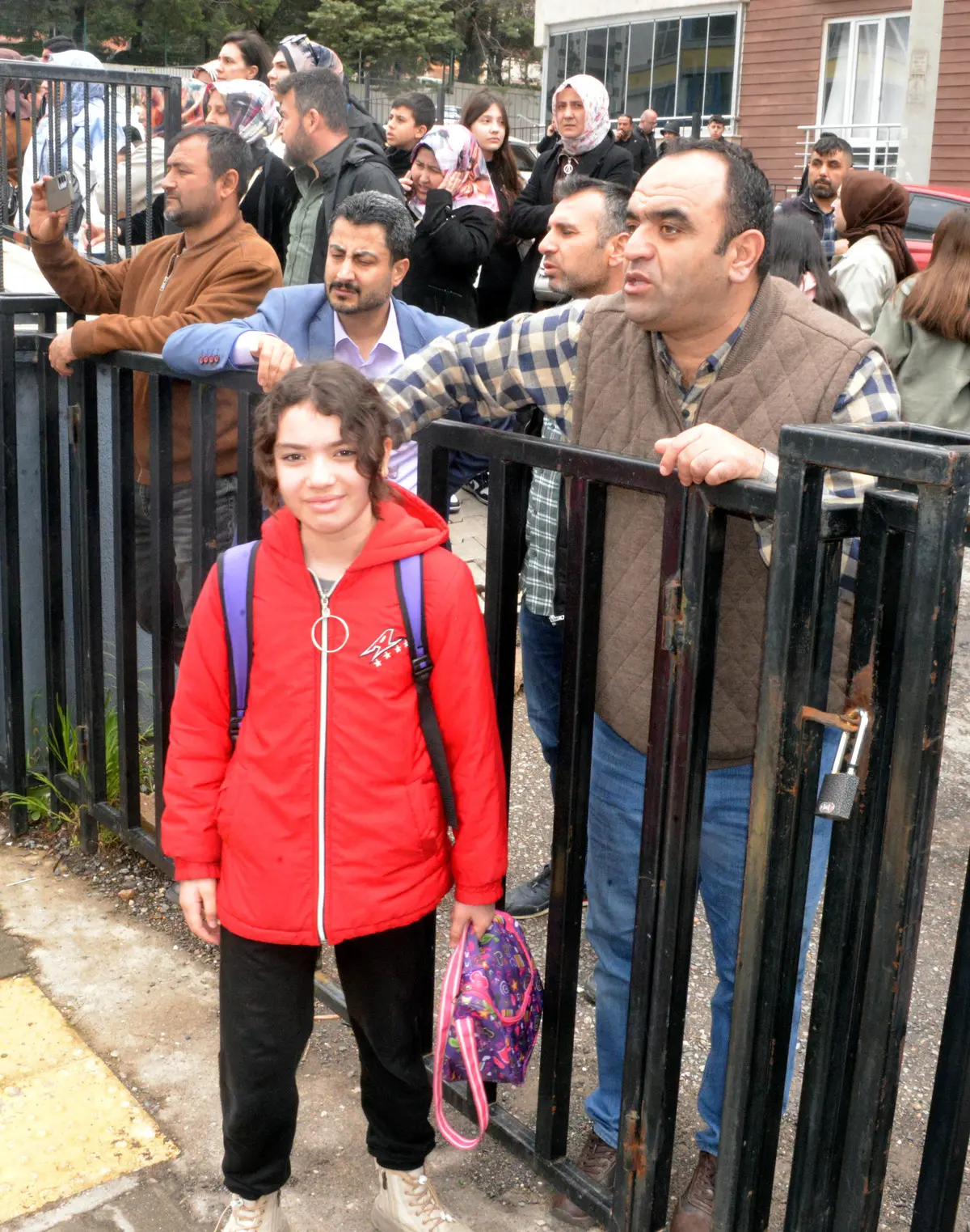 Okul saldırısında ölenlerin 6 sı Kahraman Ayla öğretmenin sınıfındanmış...