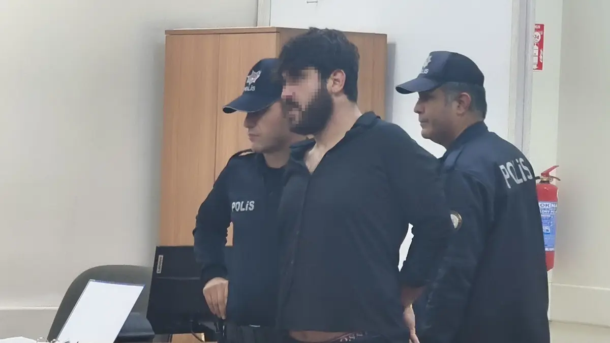 Kahramanmaraş ta hareketli dakikalar! Para vermedi diye annesini rehin aldı... Ardından intihara kalkıştı 5
