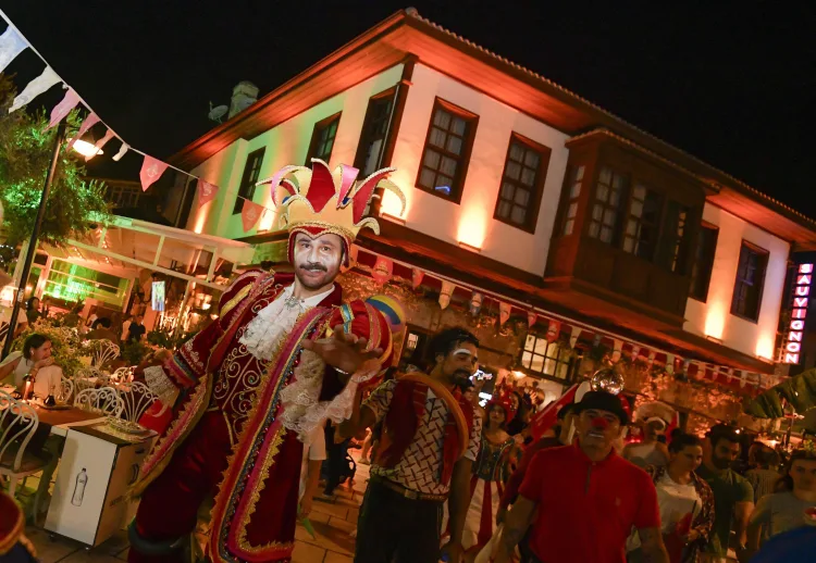 Kaleiçi Festivali, 15 Ülkeden Şehirleri Buluşturuyor