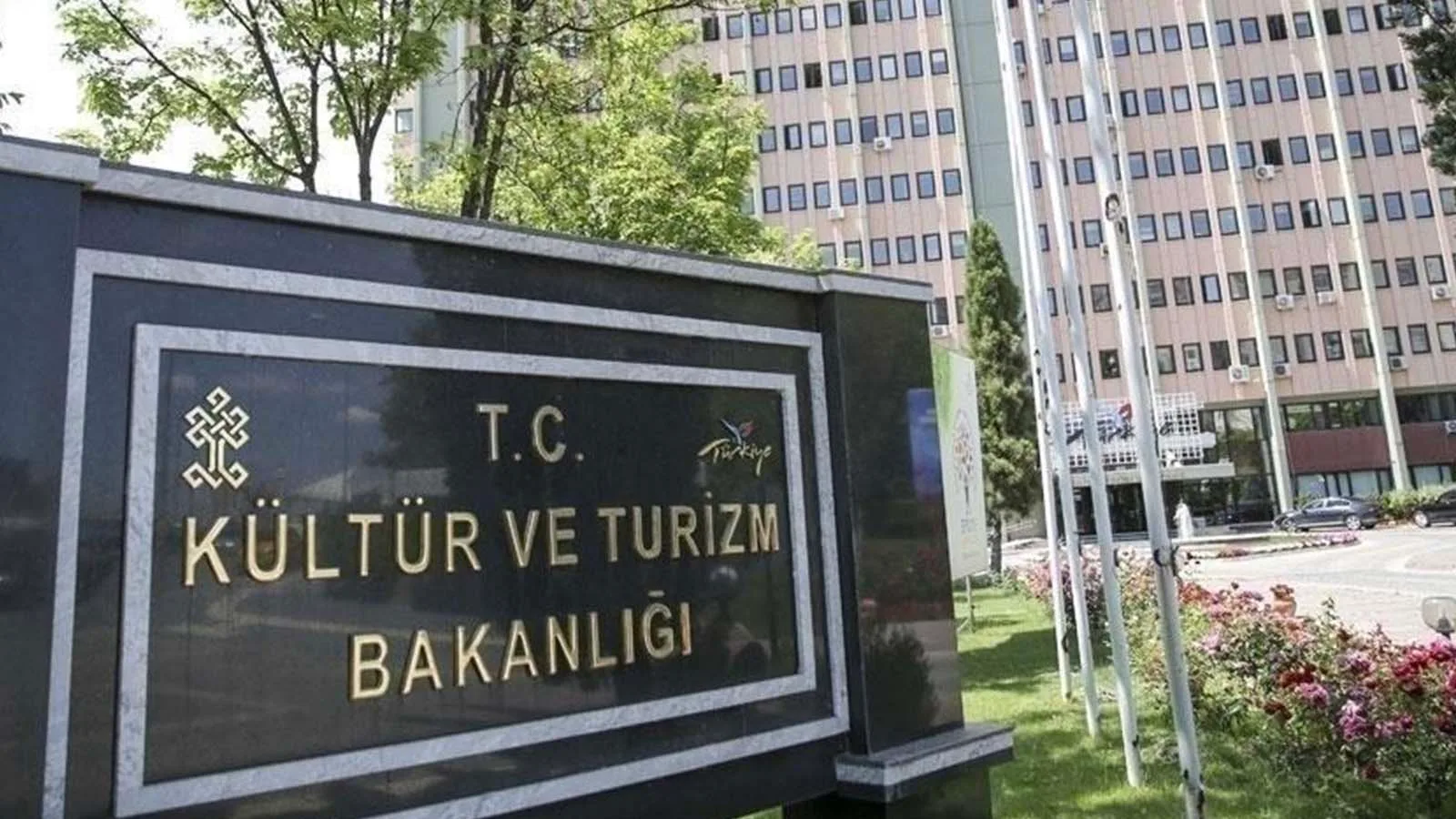 Kamu Yapıları İçin Devralma Riski Büyüyor!