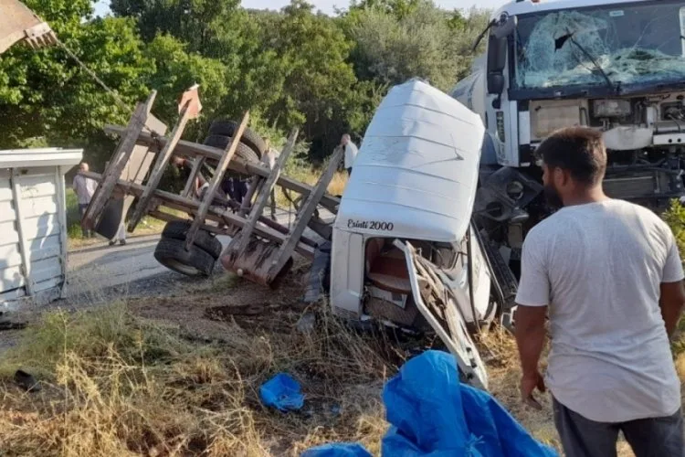 Kamyon ile Su Tankeri Çarpıştı: Çok Sayıda Yaralı!