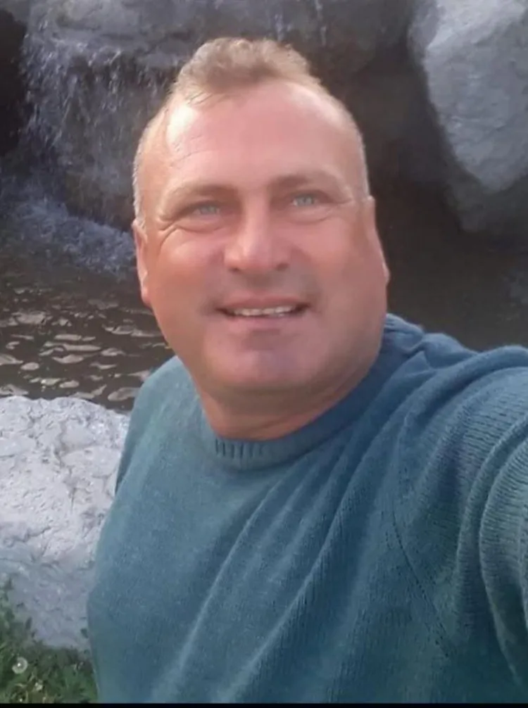 Kamyonet Kanalda, Sürücü 4 km Uzakta Bulundu!