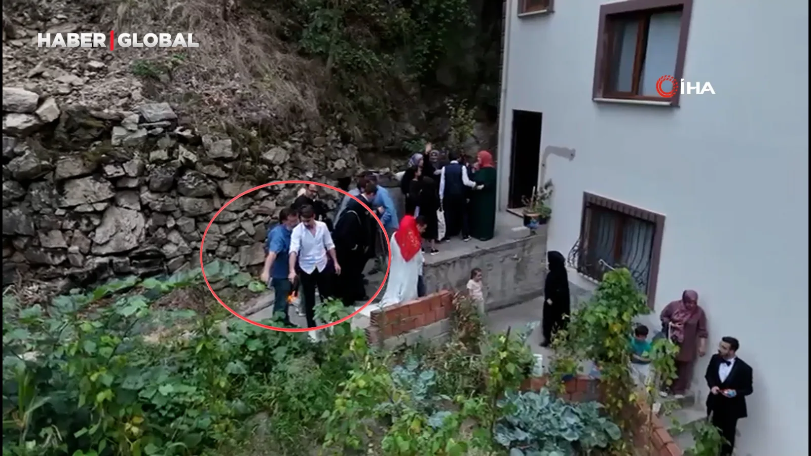 Kanlı Düğün: Rastgele Ateşle Facia!
