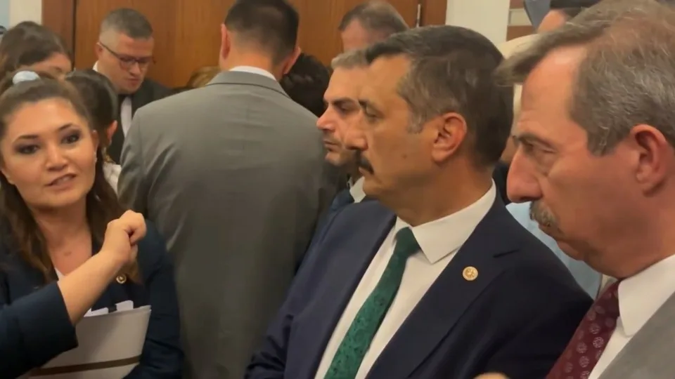 Kapı ve Salon Krizi, Meclis’te Gerginlik Yarattı