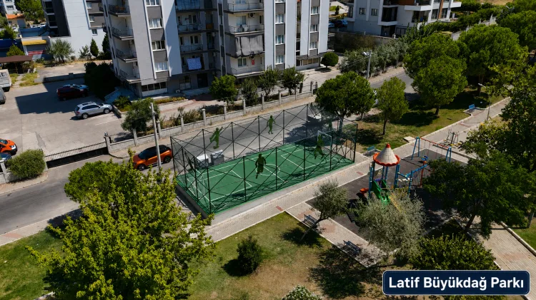 Karabağlar’a 5 Yeni Mini Futbol Sahası
