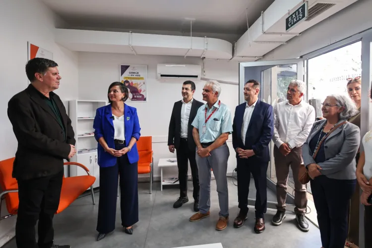 Karabağlar’da Ücretsiz HIV Test Merkezi Açıldı!