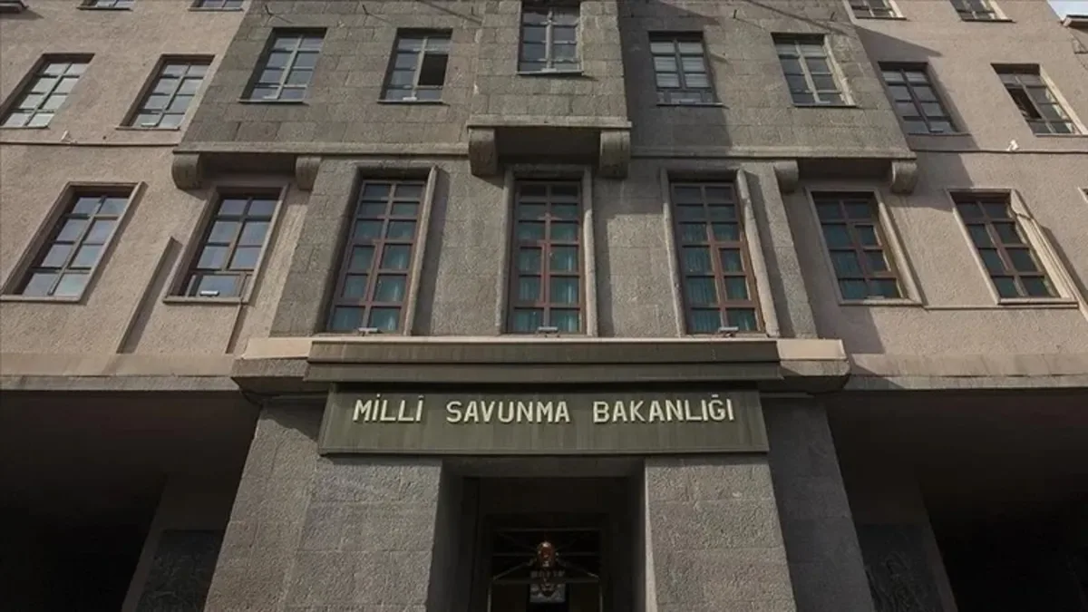Karadeniz’de Kontrolden Çıkan İHA Düşürüldü!