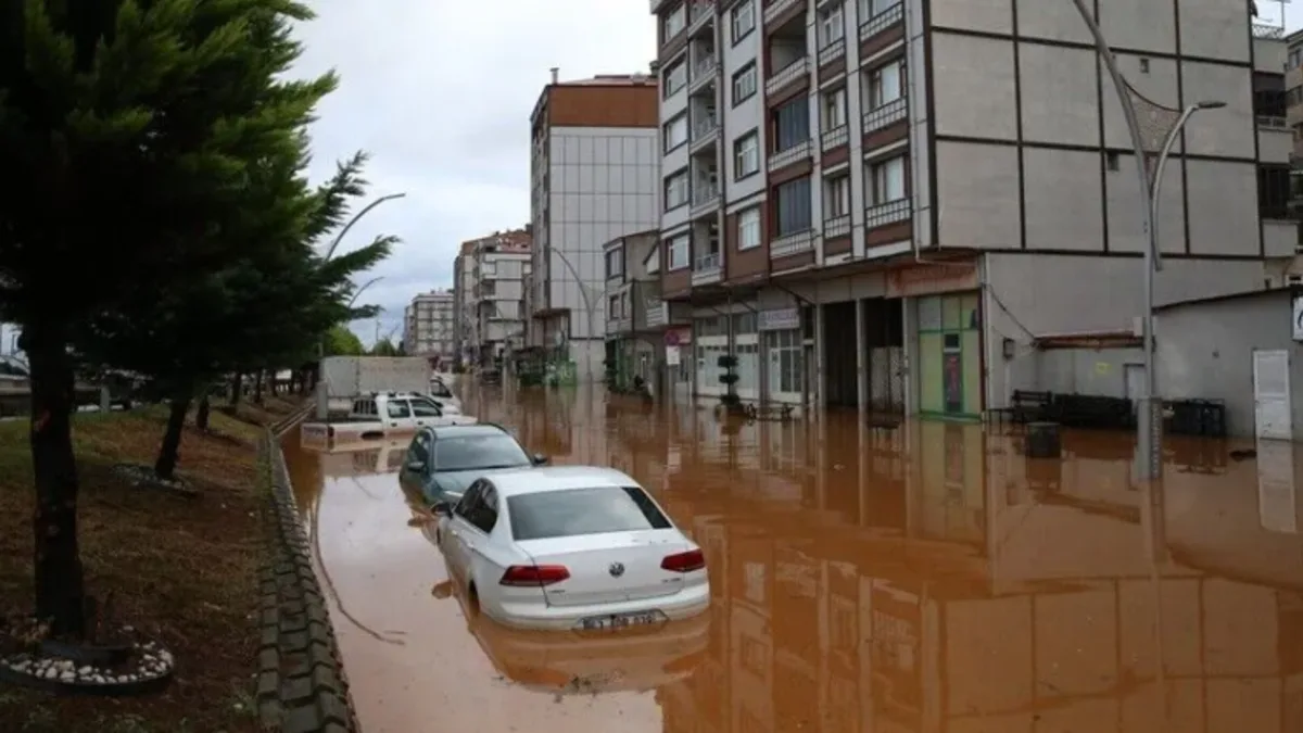 Karadeniz’de Şiddetli Yağış ve Sarı Uyarı!