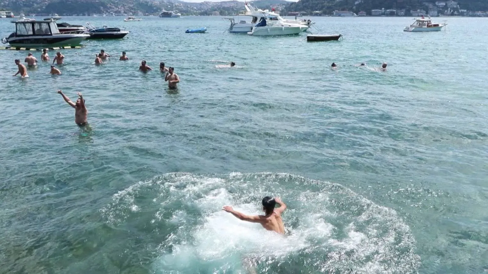 Karadeniz Kıyılarında Denize Giriş Yasaklandı!