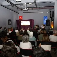 1783703414<em>727</em>Karagoz-sanati-genclerin-yorumuyla-gelecege-tasindi.jpeg