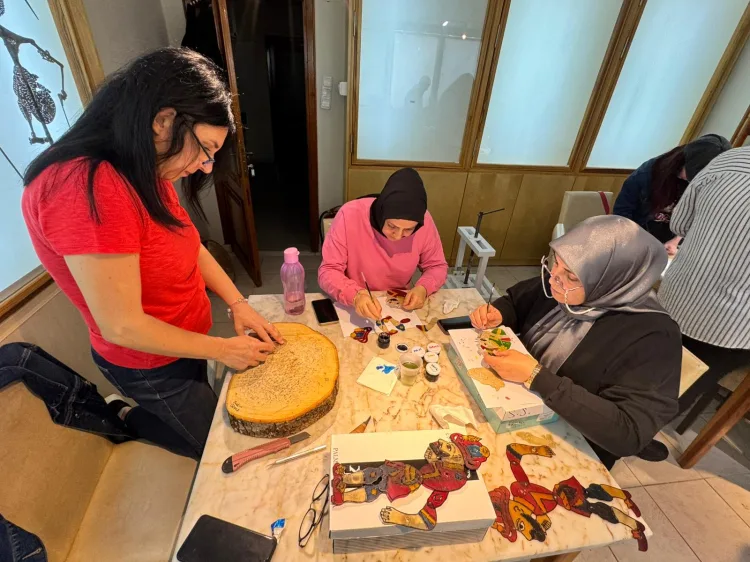 Karagöz ve Hacivat Sanatı Geleceğe Taşınıyor