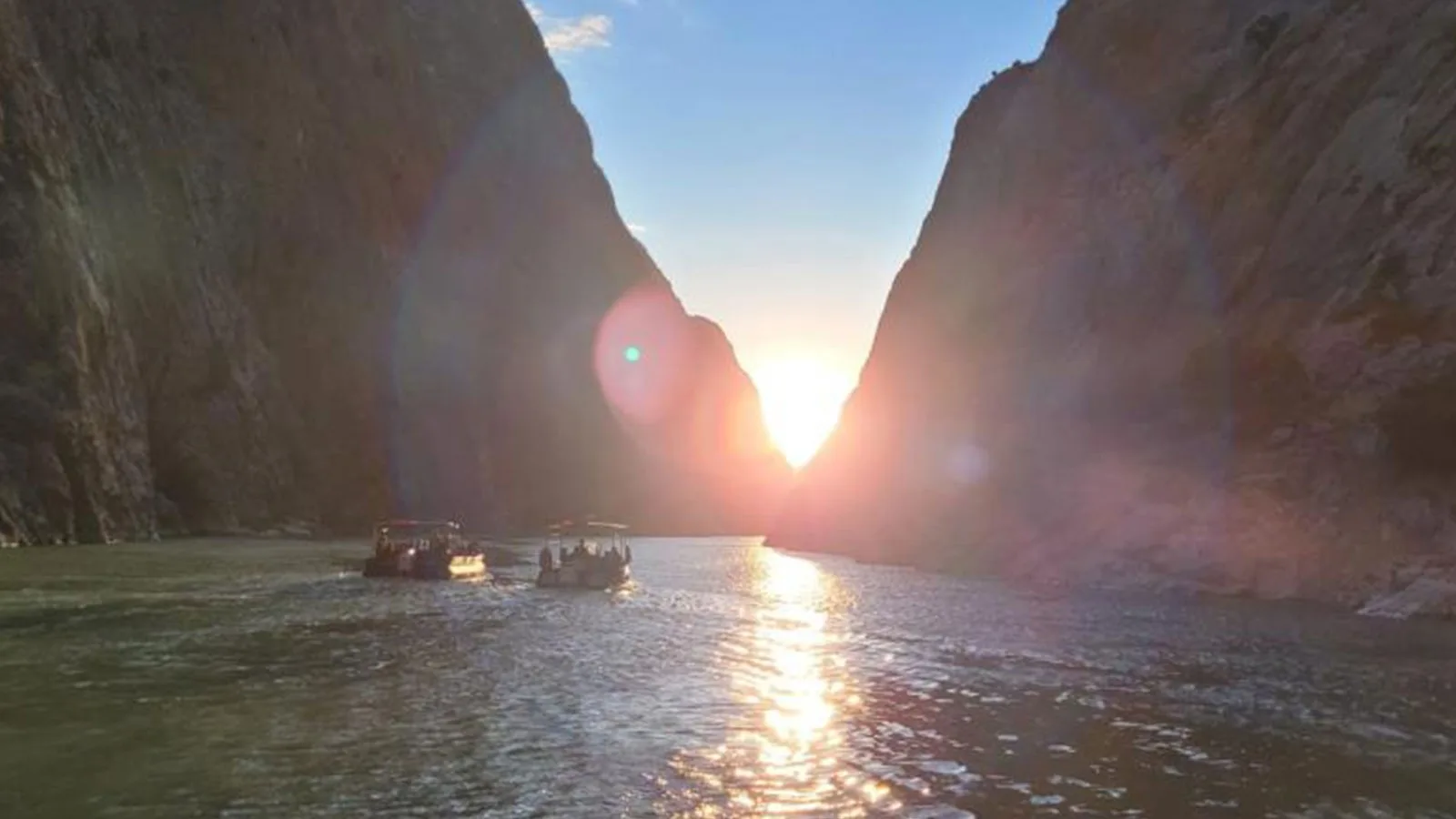 Karanlık Kanyon’da 10 Günlük Eşsiz Gün Batımı