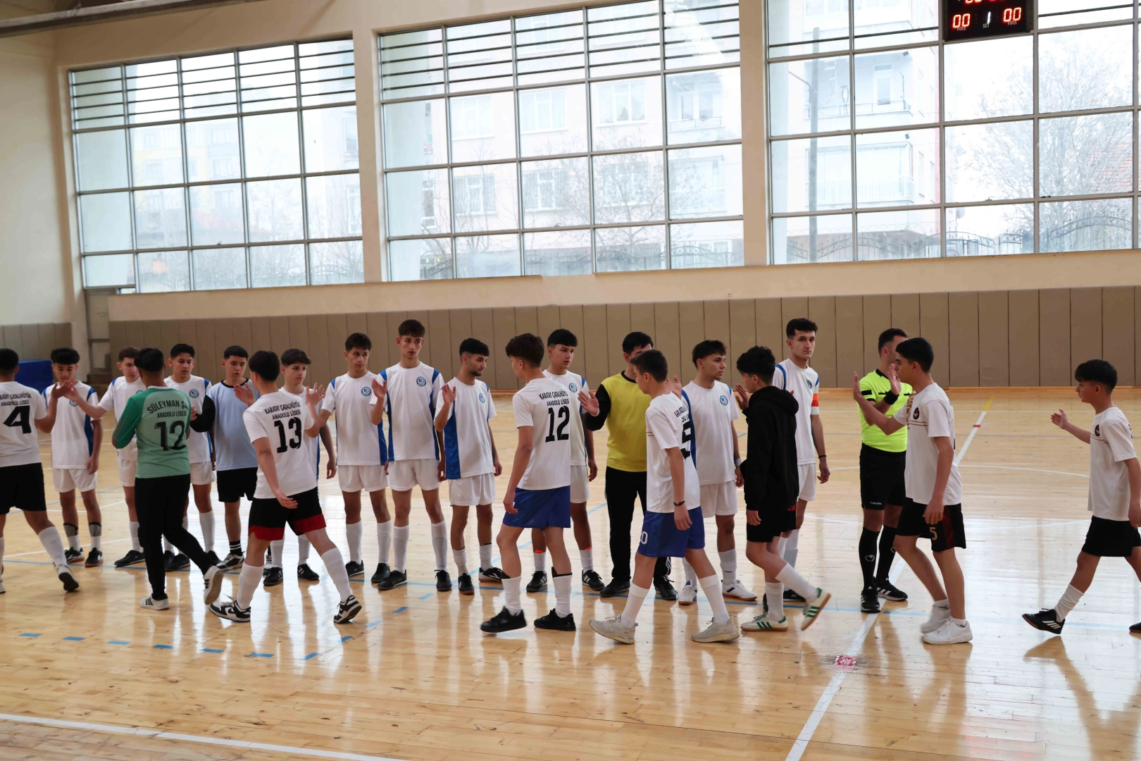 Karatay’da Liseler Arası Futsal Turnuvası Başladı!