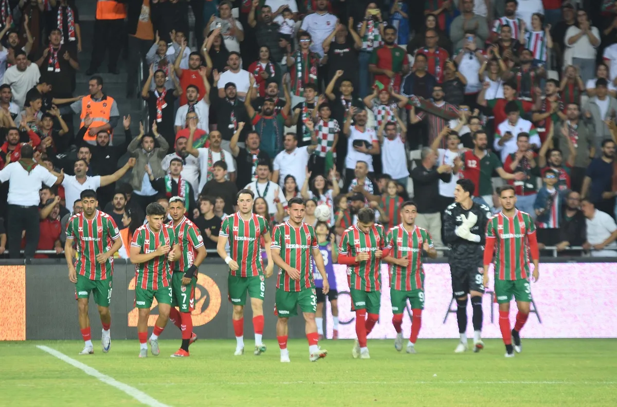 Karşıyaka, Denizli'de Bin Taraftarıyla Desteklenecek