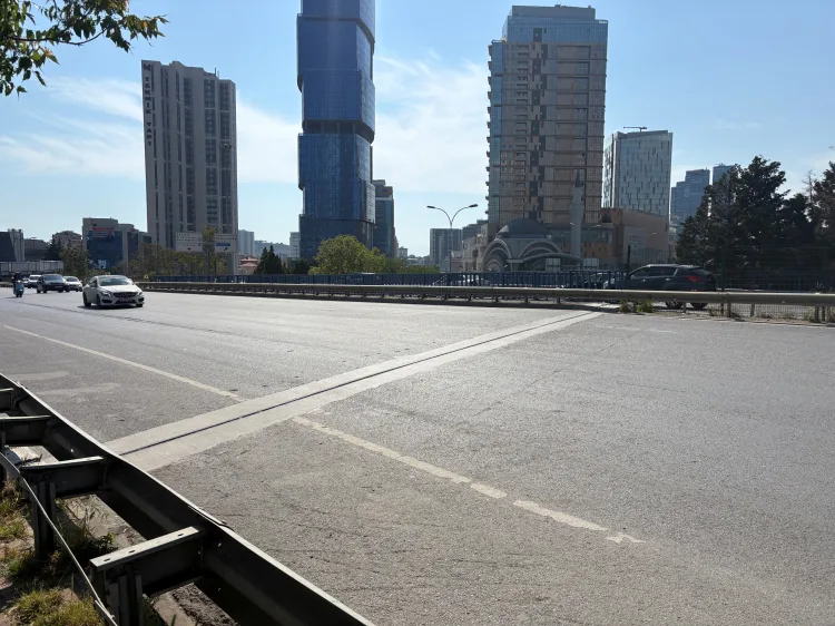 Kartal’daki Üst Geçit Depreme Karşı Güçlendirildi