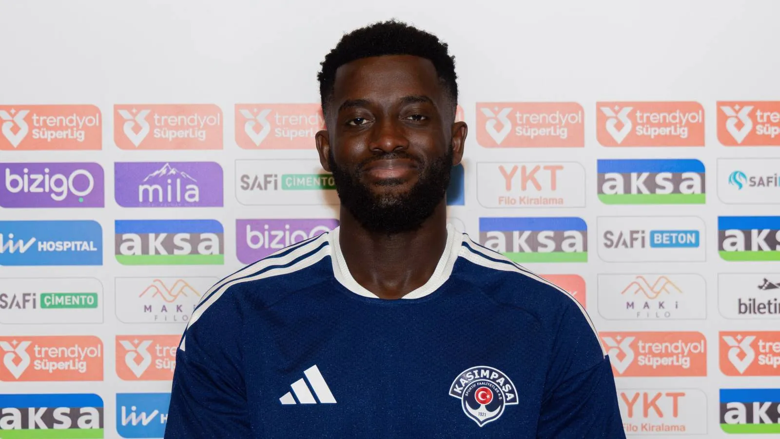 Kasımpaşa, Kevin Mouanga ile 4 yıllık sözleşme imzaladı!