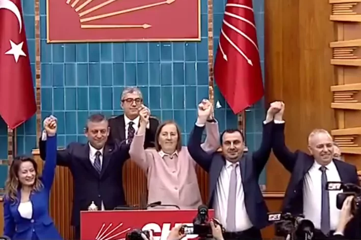 Selma Aliye Kavaf'ın CHP'ye Katılması