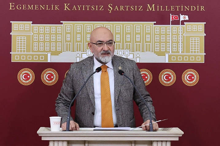 Kayıp Hayatlar: Sahipsiz Köpekler Tehdit Mi?