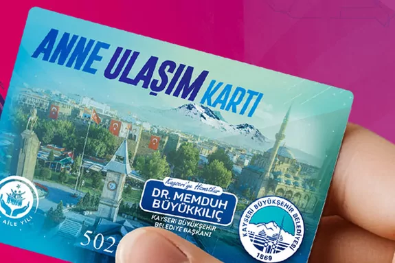 Kayseri’de Anneler İçin Ücretsiz Ulaşım Desteği