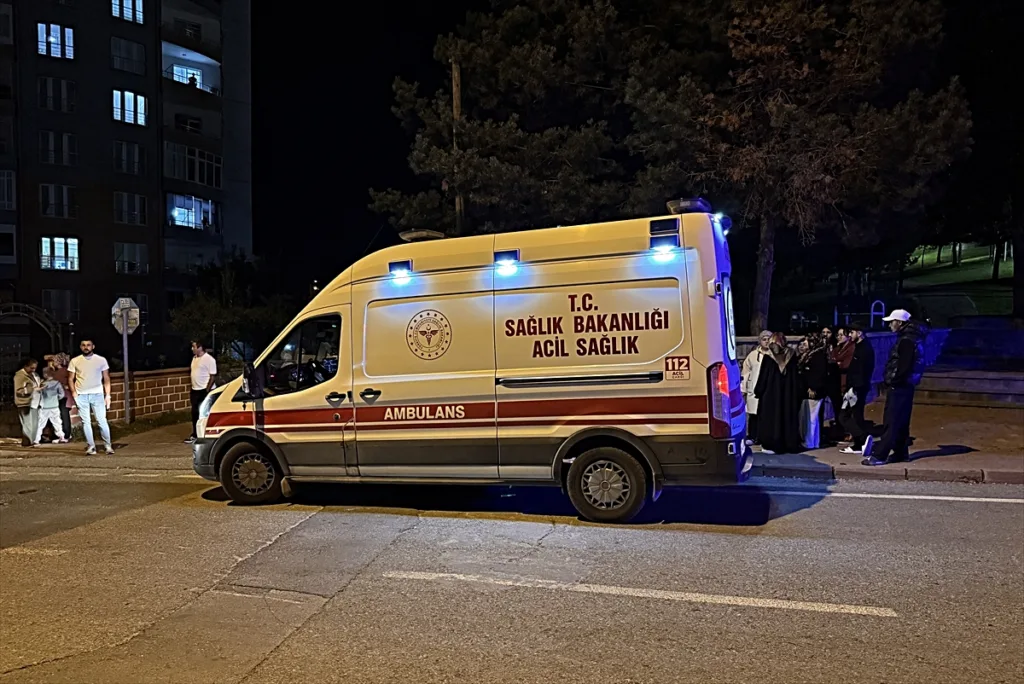 Kayseri’de Bıçaklı Kavga: 3 Genç Yaralandı