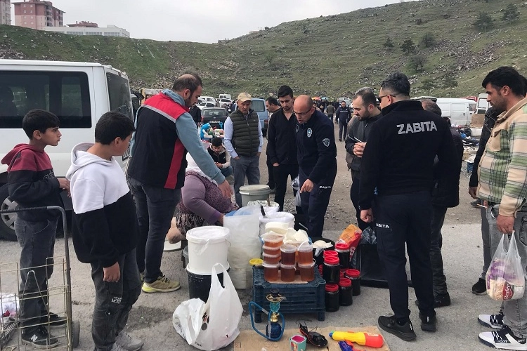 Kayseri’de Bit Pazarına Sağlık Denetimi!