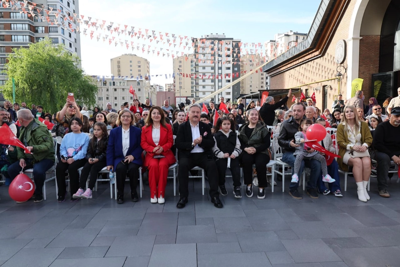 Kayseri’de Gençlik Coşkusu: Unutulmaz Konser!