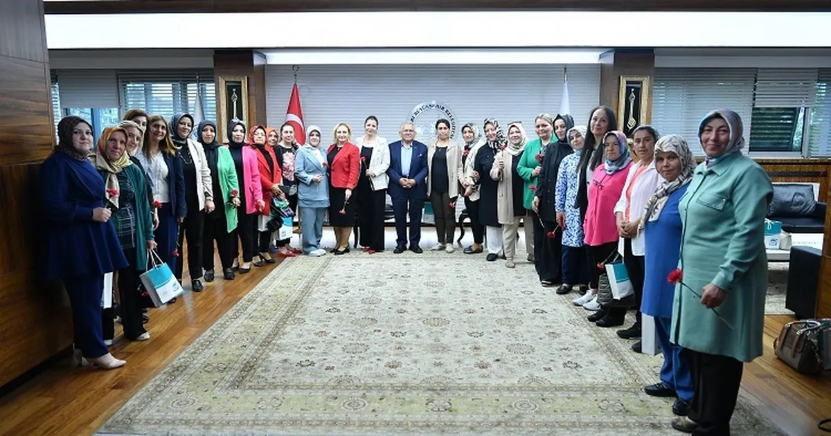 Kayseri’de Kadın Muhtarlara Anneler Günü Buluşması