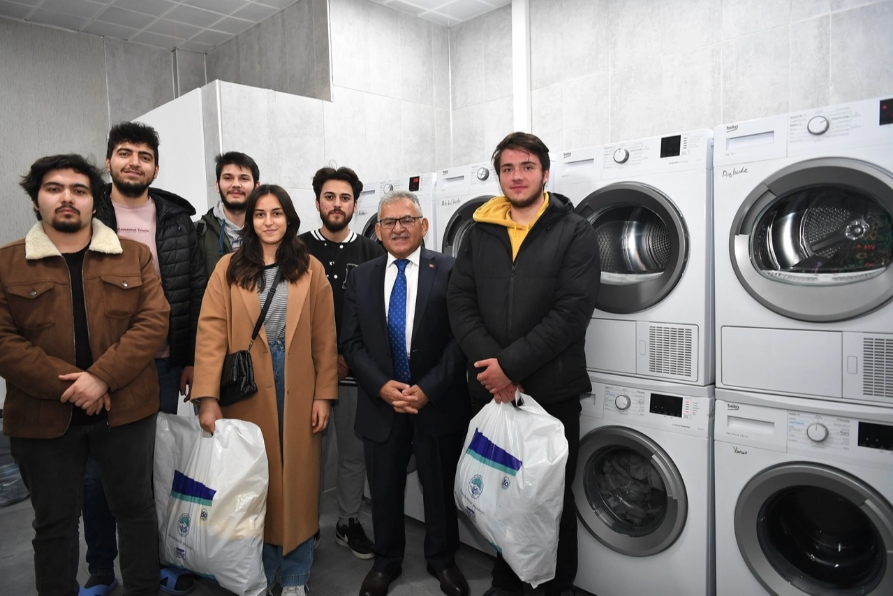 Kayseri’de Öğrencilere Ücretsiz Yıkama Desteği!