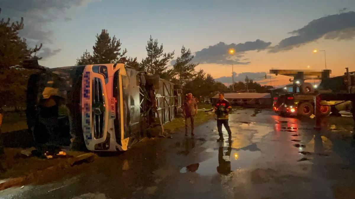 Kayseri’de Otobüs-Tanker Çarpışması: 35 Yaralı!