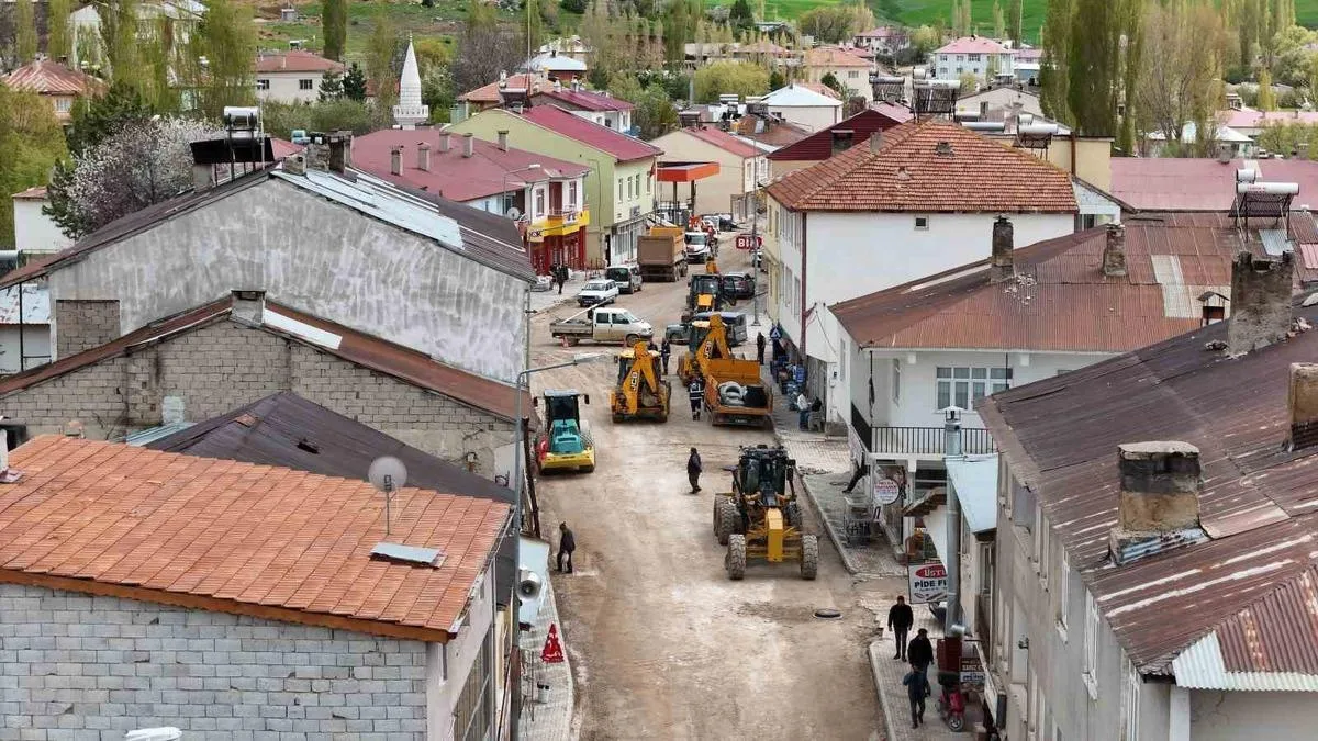 Kayseri’de Ulaşım İçin Yıl Sonuna Kadar Asfalt!