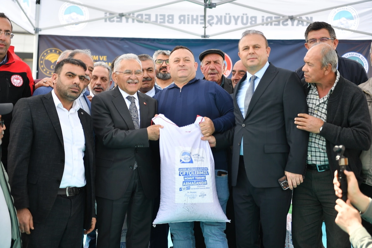 Kayseri’den Çiftçilere 360 Ton Hibe Tohum Desteği!