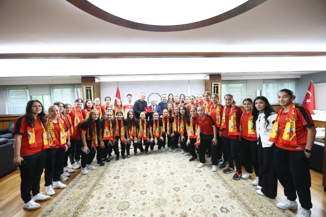 Kayseri Kadın Futbol Takımı Süper Lig’de!