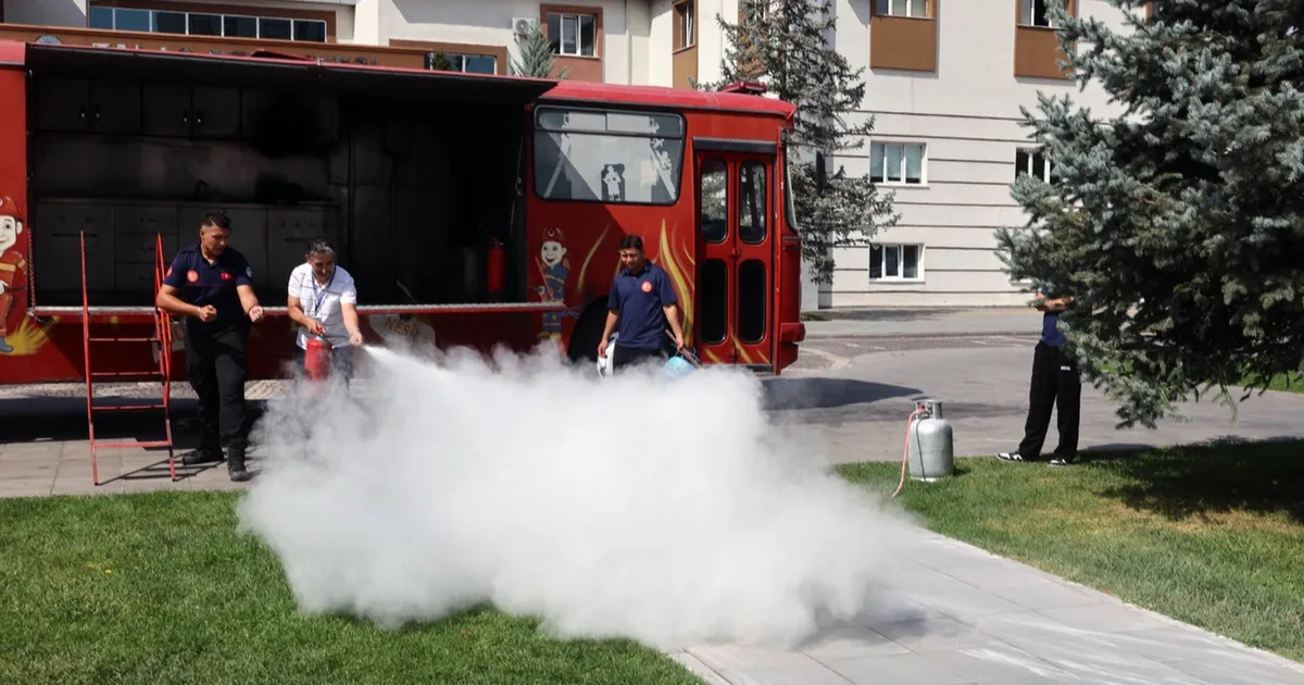 Kayseri Talas’ta Personel Yangın Eğitimi Verildi
