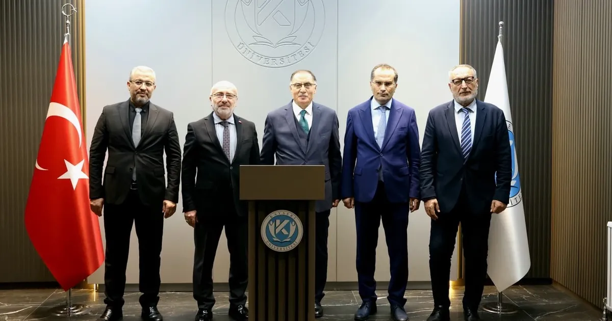Kayseri Üniversitesi’nde Şeref Malkoç Rüzgarı