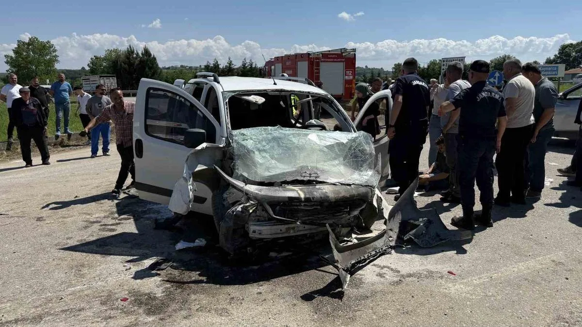 Kaza: 7 Yaralı, Birinin Hayati Tehlikede!